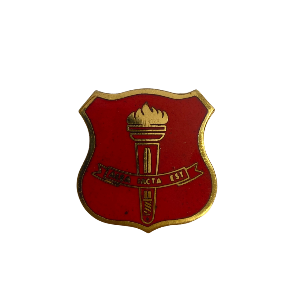 Piocha Escudo de Arma Roja