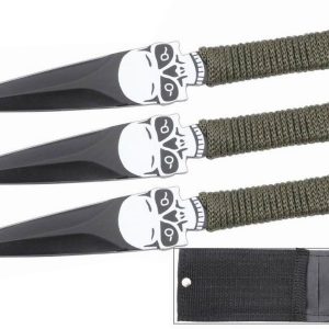 Set de 3 cuchillos arrojadizos con diseño y funda de calavera